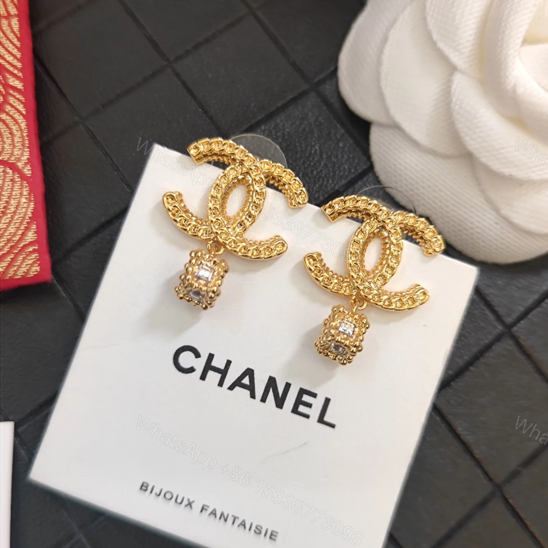 Chanel 高仿金色雙C吊墜耳環 氣質復古女款飾品 — view 1