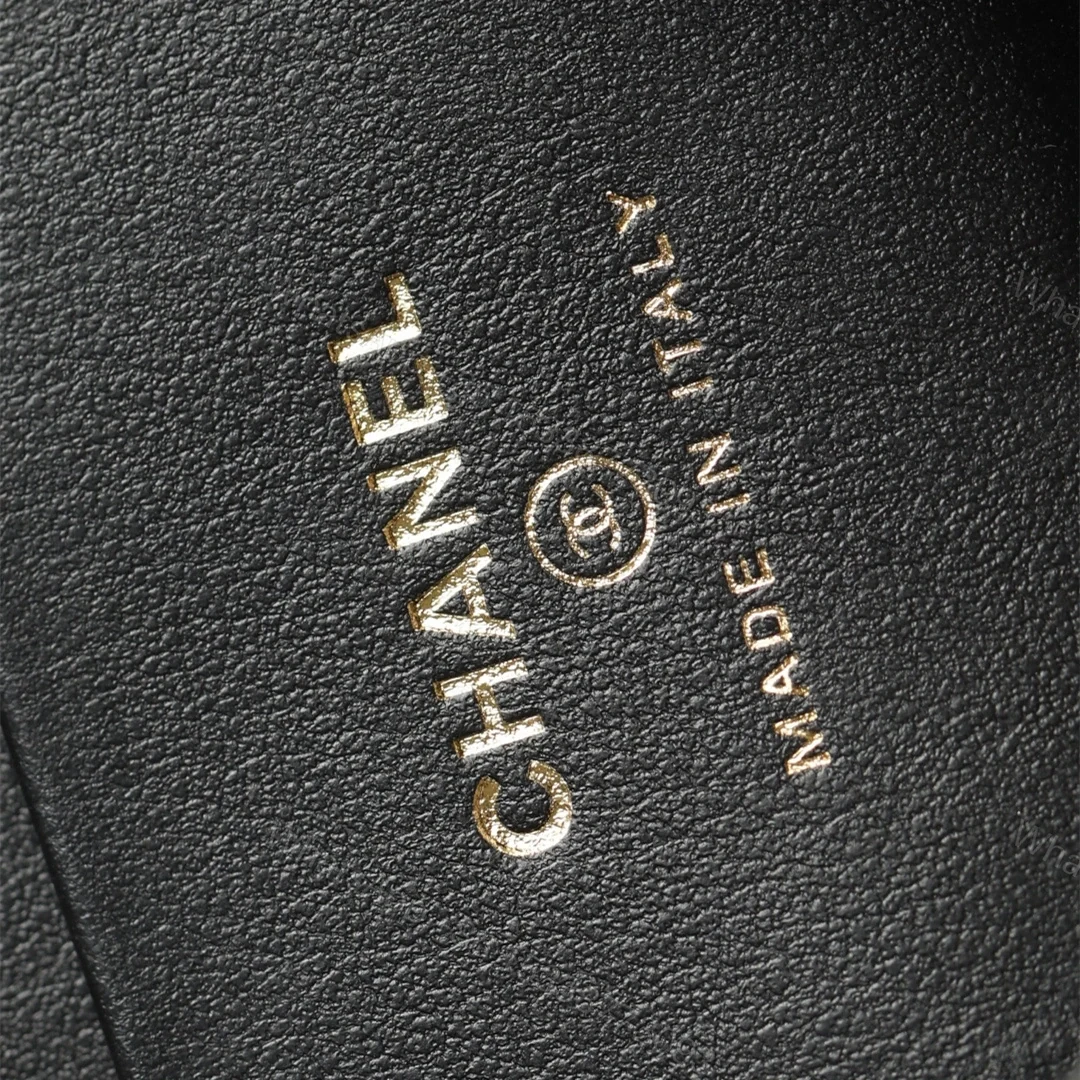 View 12 of 高仿Chanel*26C系列AP5020荔枝紋牛皮盒子包黑色免檢版
