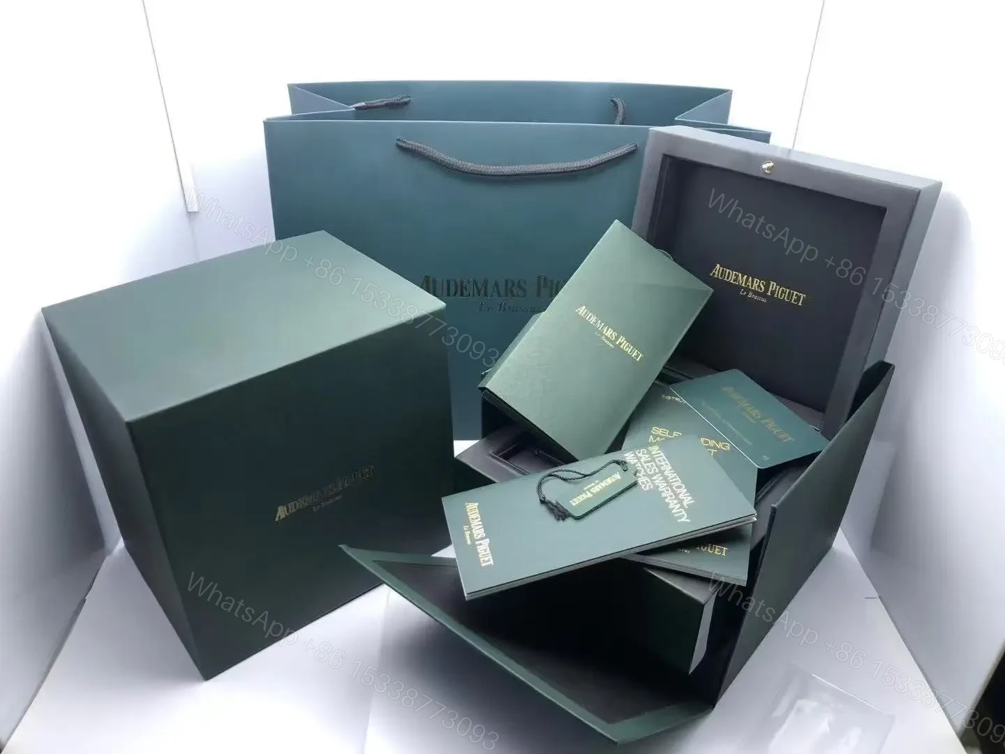 Best Swiss Clone Audemars Piguet Watch Box With Papers — view 1