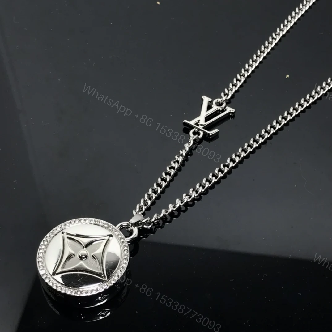 View 2 of EN – Lux LV Necklaces 029