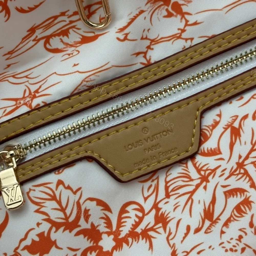View 8 of Louis Vuitton Neverfull MM Autres Toiles Monogram Coral 31Cm M25317