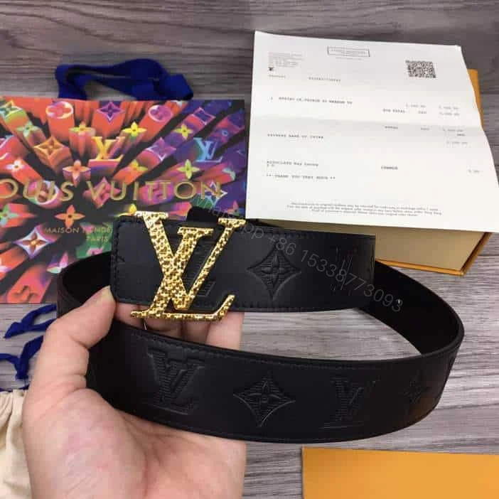 View 7 of LOUIS VUITTON DIAMOND 40MM REVERSIBLE BELT – B172