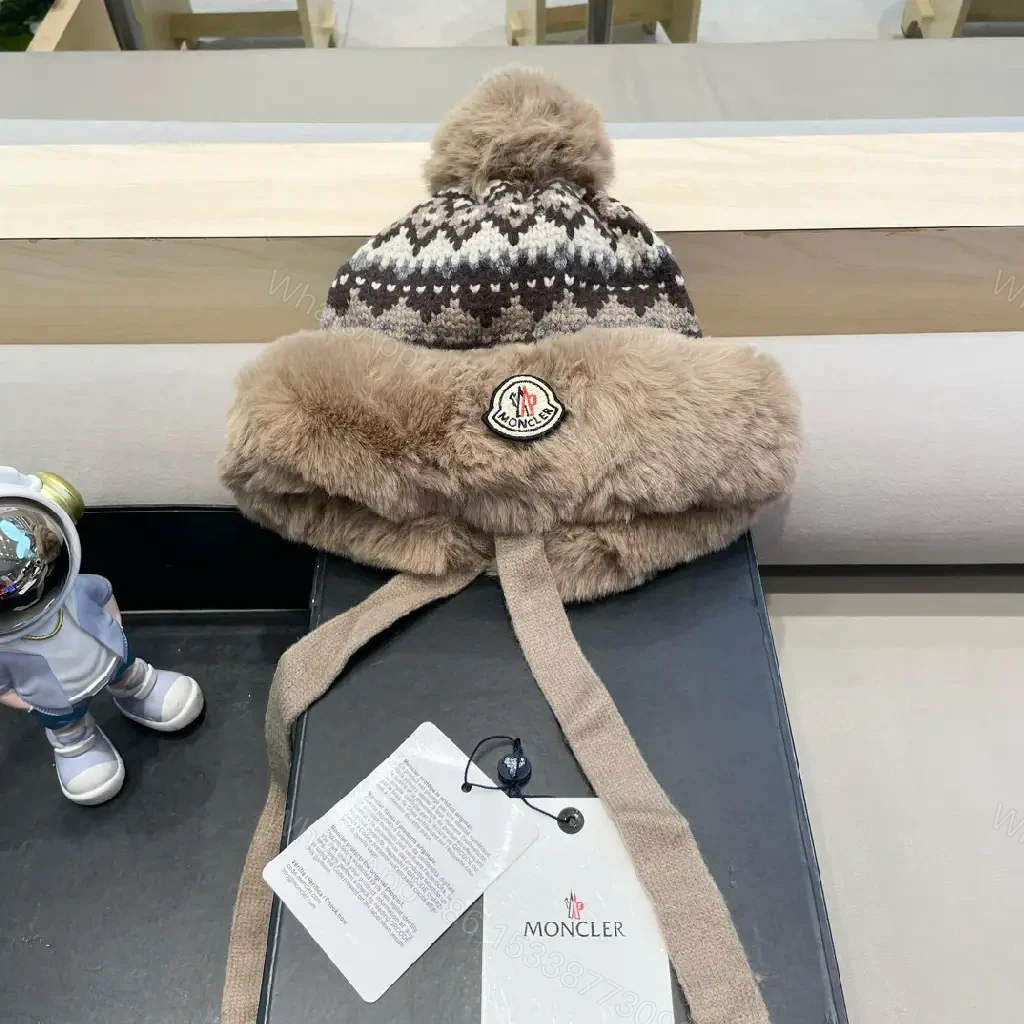 Cozy Knit Beanie & Faux Fur Scarf Set - Luxurious Warmth — view 1