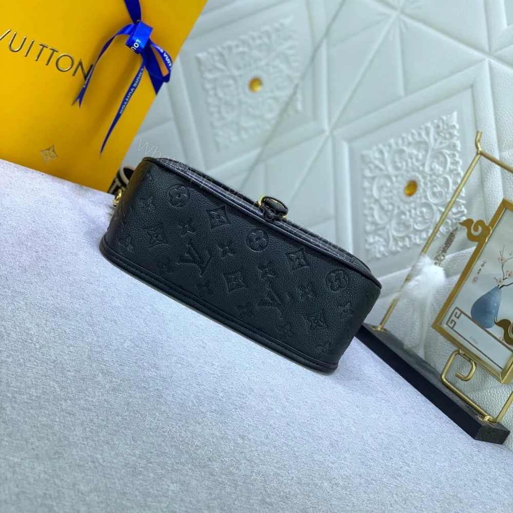 View 5 of Louis Vuitton Diane Monogram In Black 23Cm M46386