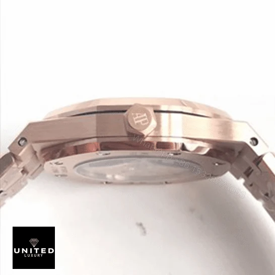 View 8 of Audemars Piguet Royal Oak 15400OR.OO.1220OR.01 Replica