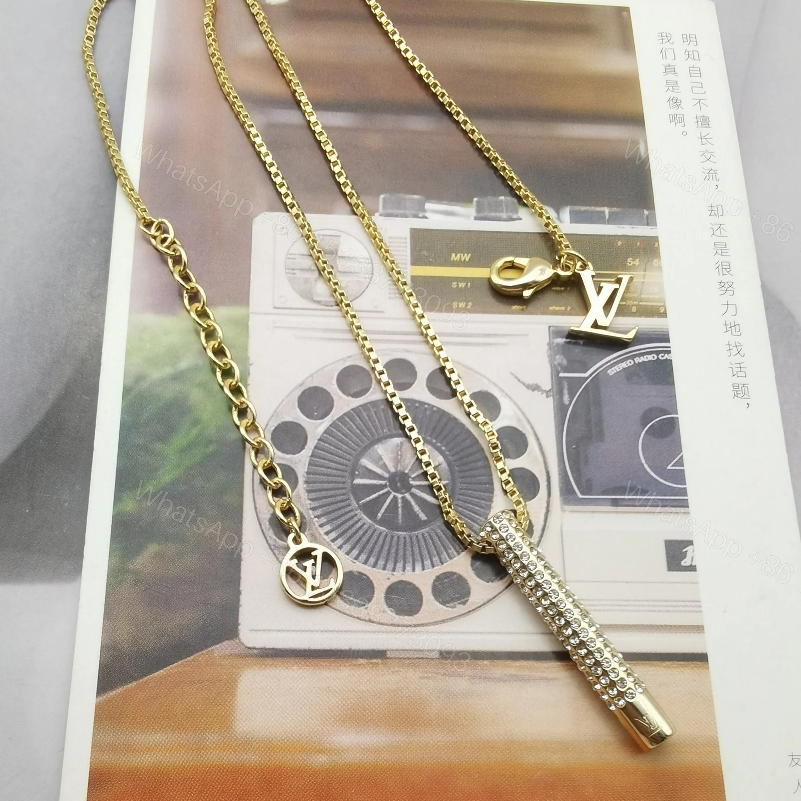 View 5 of EN – Lux LV Necklaces 066
