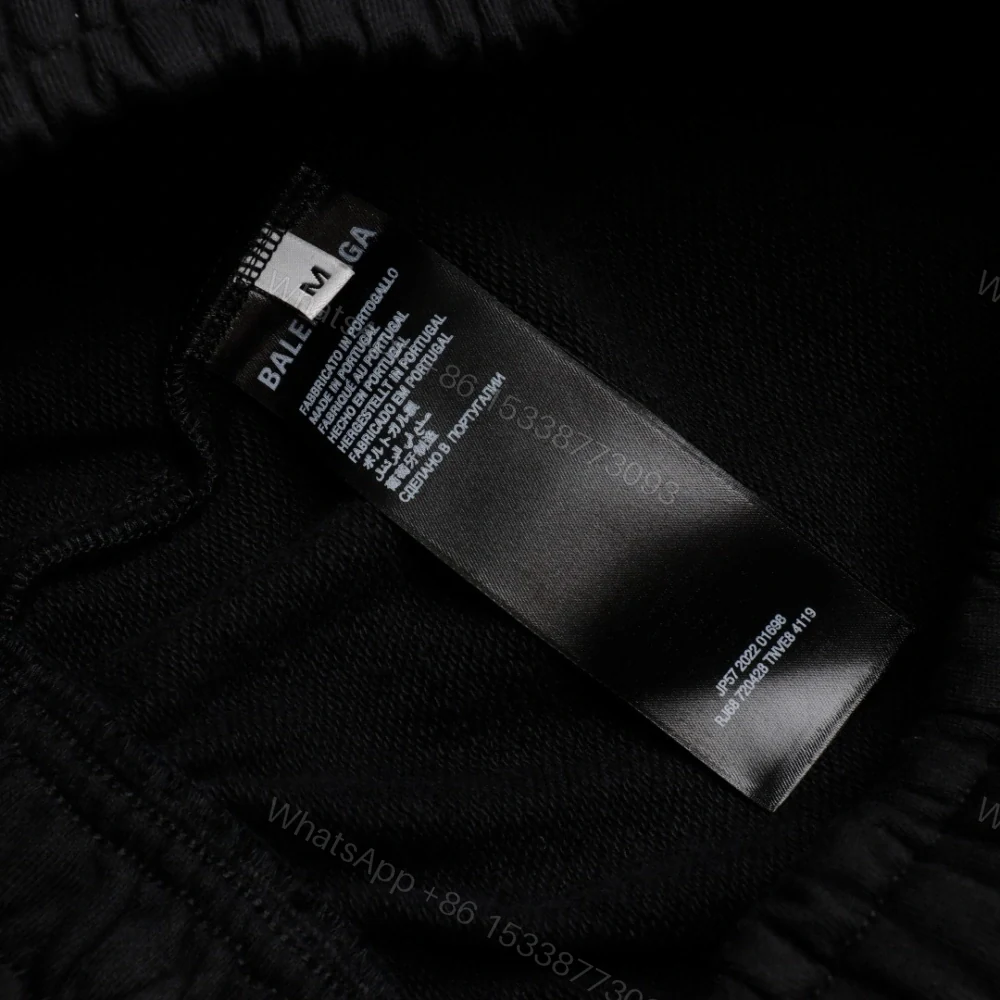 View 9 of 高仿Balenciaga*FW24系列794784反光標誌休閒短褲
