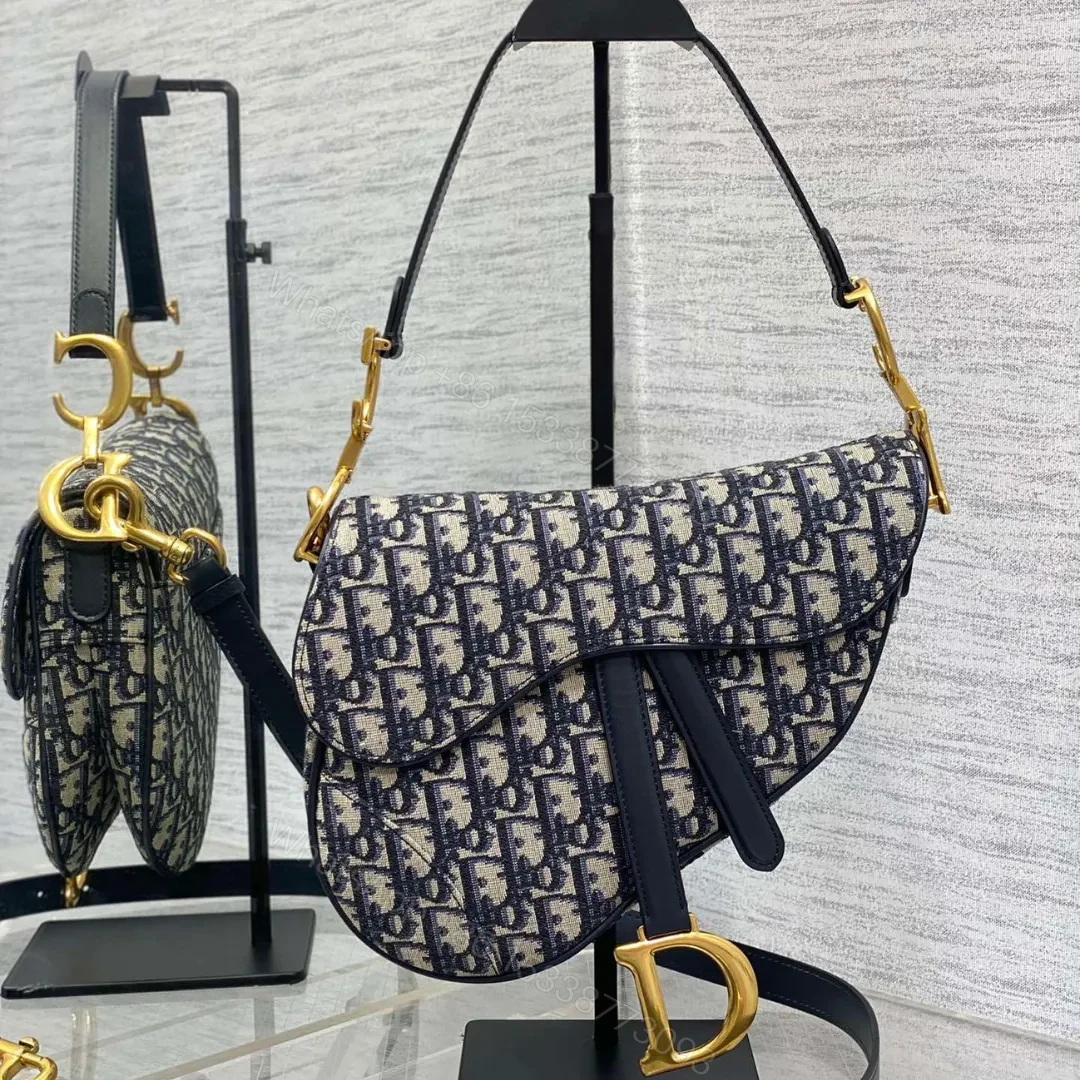 Dior Saddle Bag in blue Dior Oblique jacquard — view 1