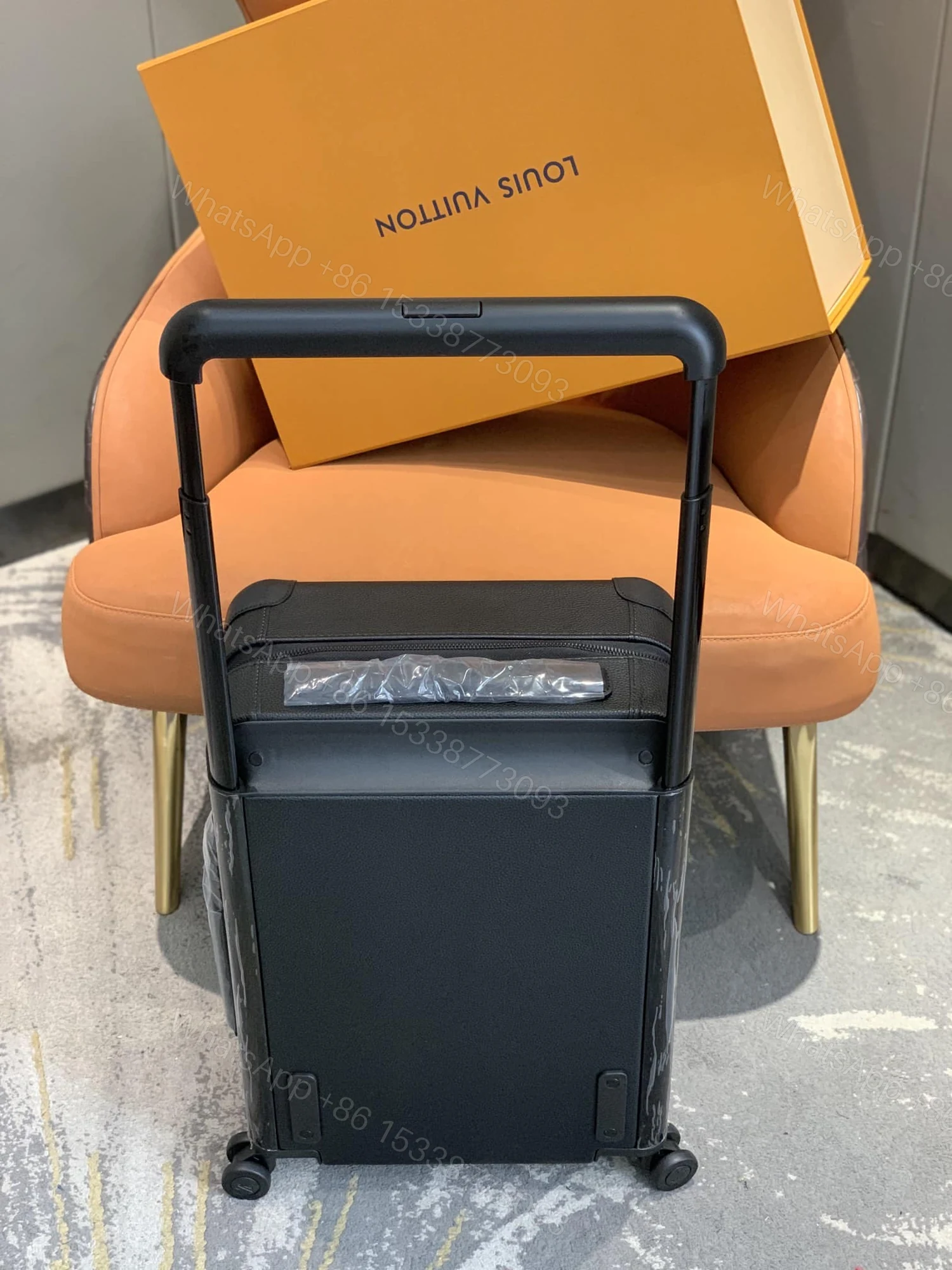 View 4 of Louis Vuitton Horizon 55 Suitcase Grained Leather Black 55Cm M10240