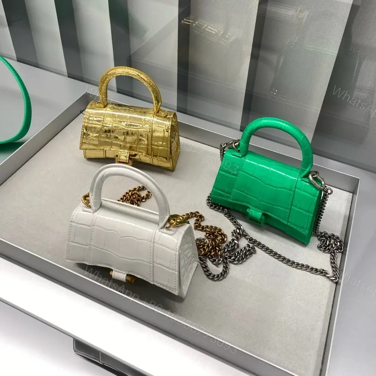 View 14 of 高仿Balenciaga*Nano系列迷你沙漏包綠色