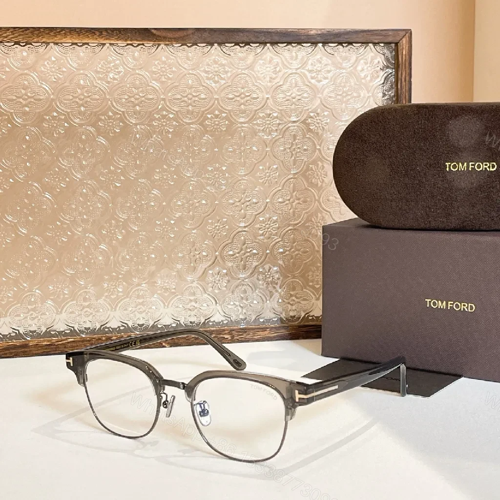 Gunmetal Tom Ford Eyewear: Modern Precision, Timeless Proportions — view 1