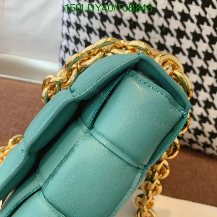 View 9 of Bottega Veneta Red Cross-Body Cassette Bag with Chain and Gold Hardware 6829