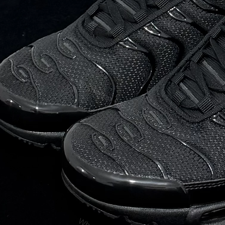View 4 of Air Max Plus Triple Black Reps