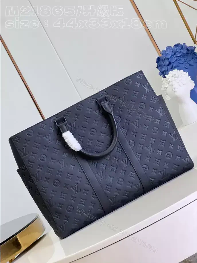 View 7 of LOUIS VUITTON SAC PLAT 24H MONOGRAM TAURILLON LEATHER – LBV392