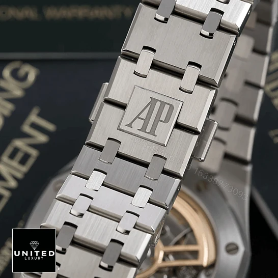 View 8 of Audemars Piguet Royal Oak 15500ST.OO.1220ST.02 Replica