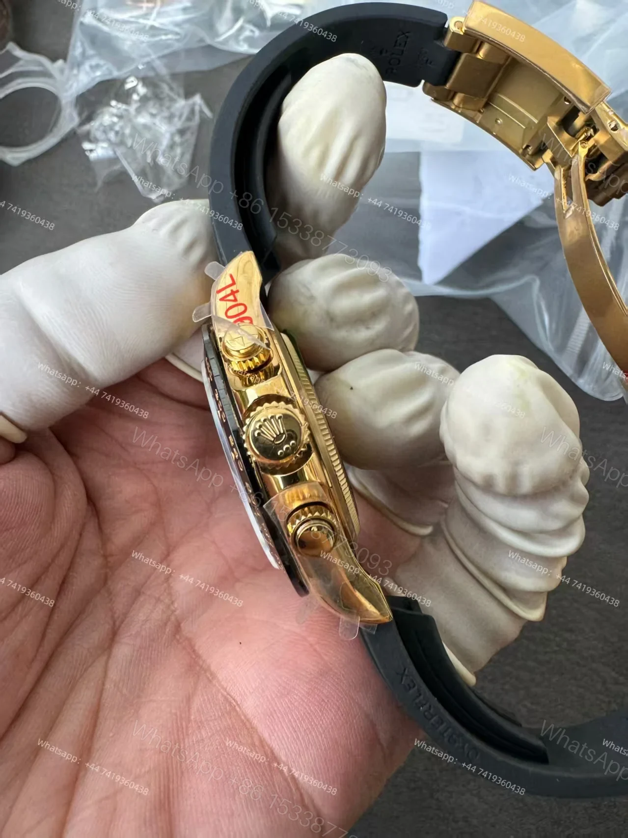 View 13 of Rolex Daytona 1:1 Replica – M116518LN-0078 Black Diamond Dial 18K Gold 4130 Super Clone