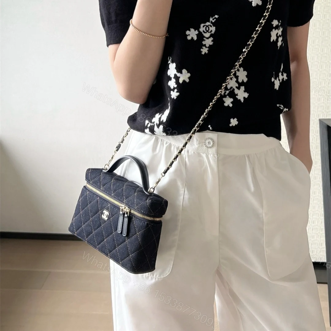 View 18 of 高仿Chanel*26P系列AP4385丹寧牛仔盒子包深藍色免檢版
