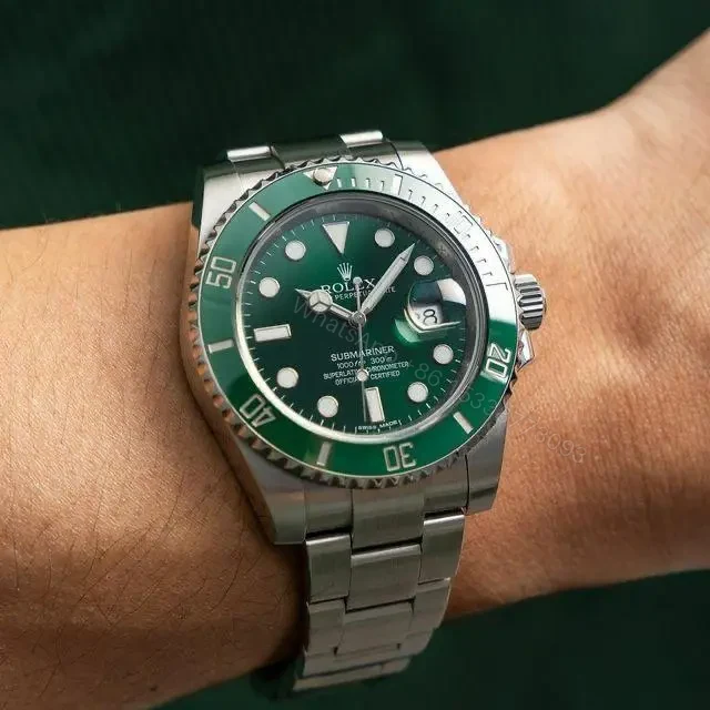 View 3 of Rolex Submariner Meticulously