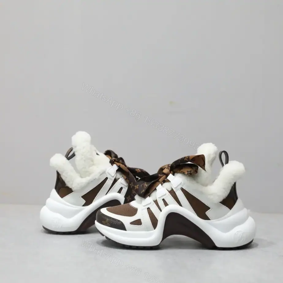 View 8 of LV ARCHLIGHT SNEAKER – LSVM001
