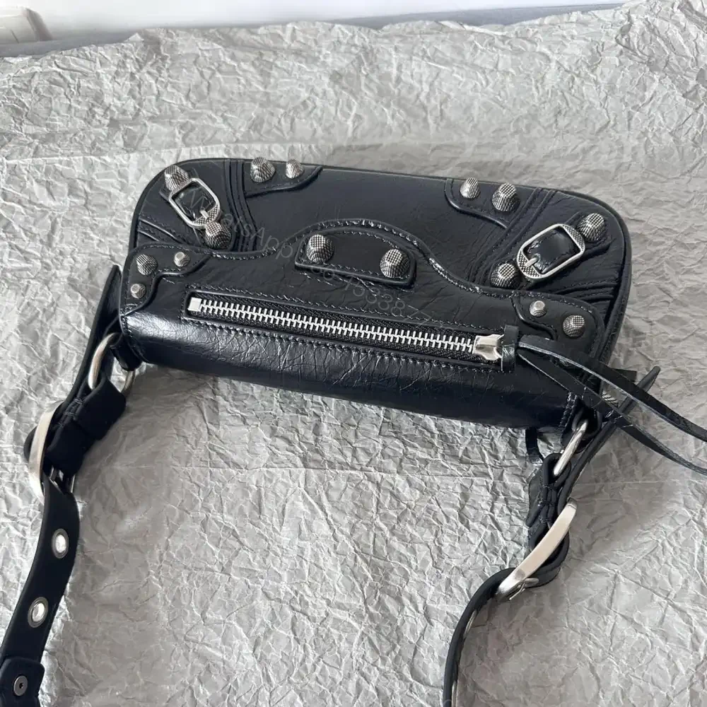 View 4 of 高仿Balenciaga*LeCagole2024新款法棍包黑色XS