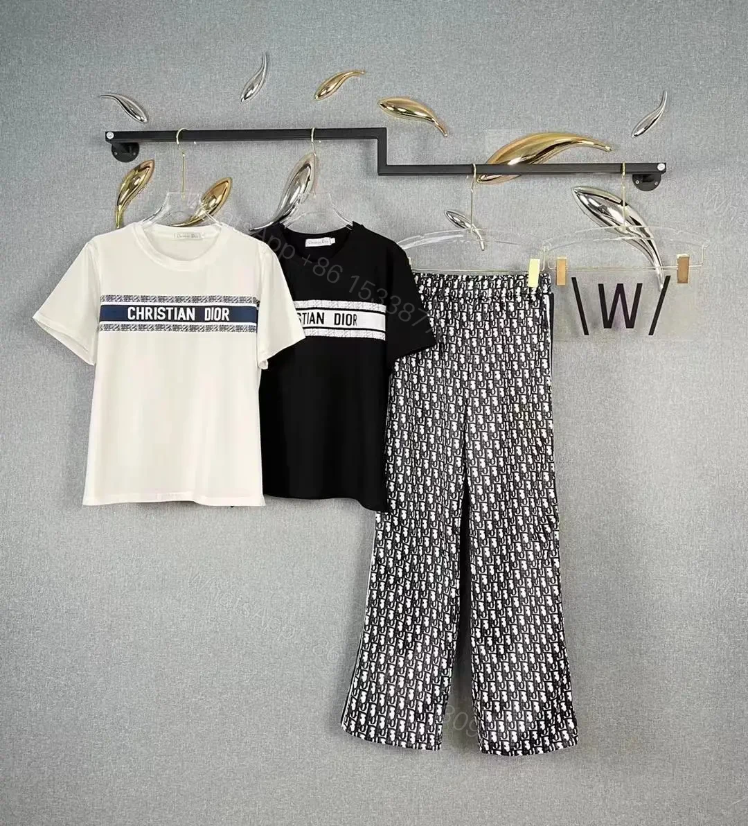 DIOR — view 1