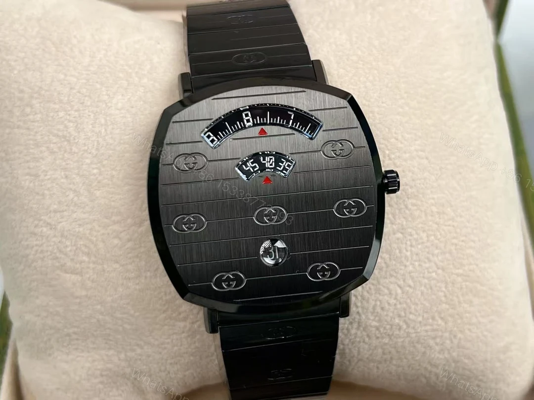 Gucci Grip 黑色GG壓紋精鋼腕錶 全黑潮流款 — view 1