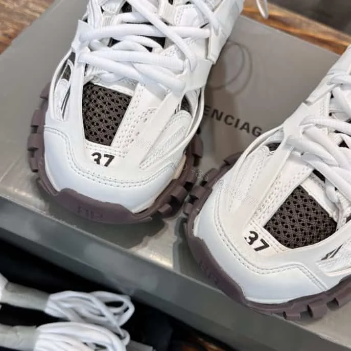 View 3 of BALENCIAGA MEN’S TRACK TRAINERS – BB220