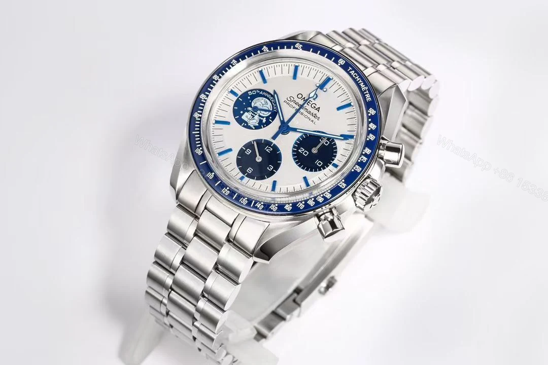View 5 of Omega Speedmaster Silver Snoopy Award Replica