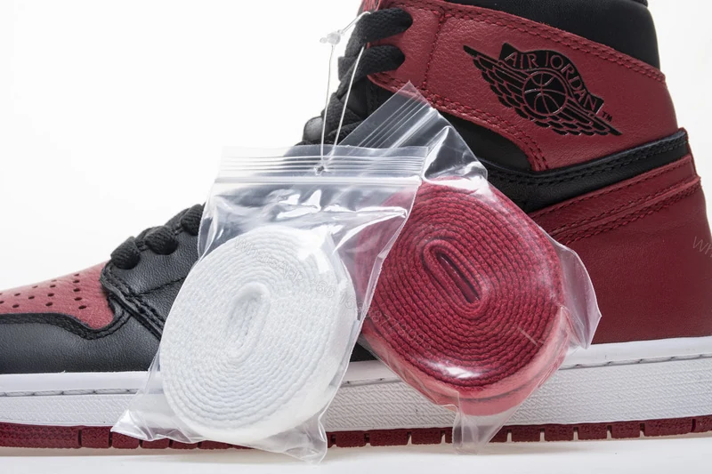 View 10 of Air Jordan 1 Retro High Bred Banned (2016) 555088-001