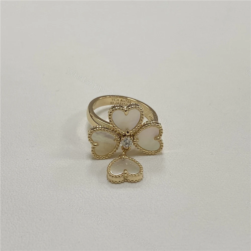 Van Cleef &Arpels Sweet Alhambra Effeuillage Ring VCARN5P300 — view 1