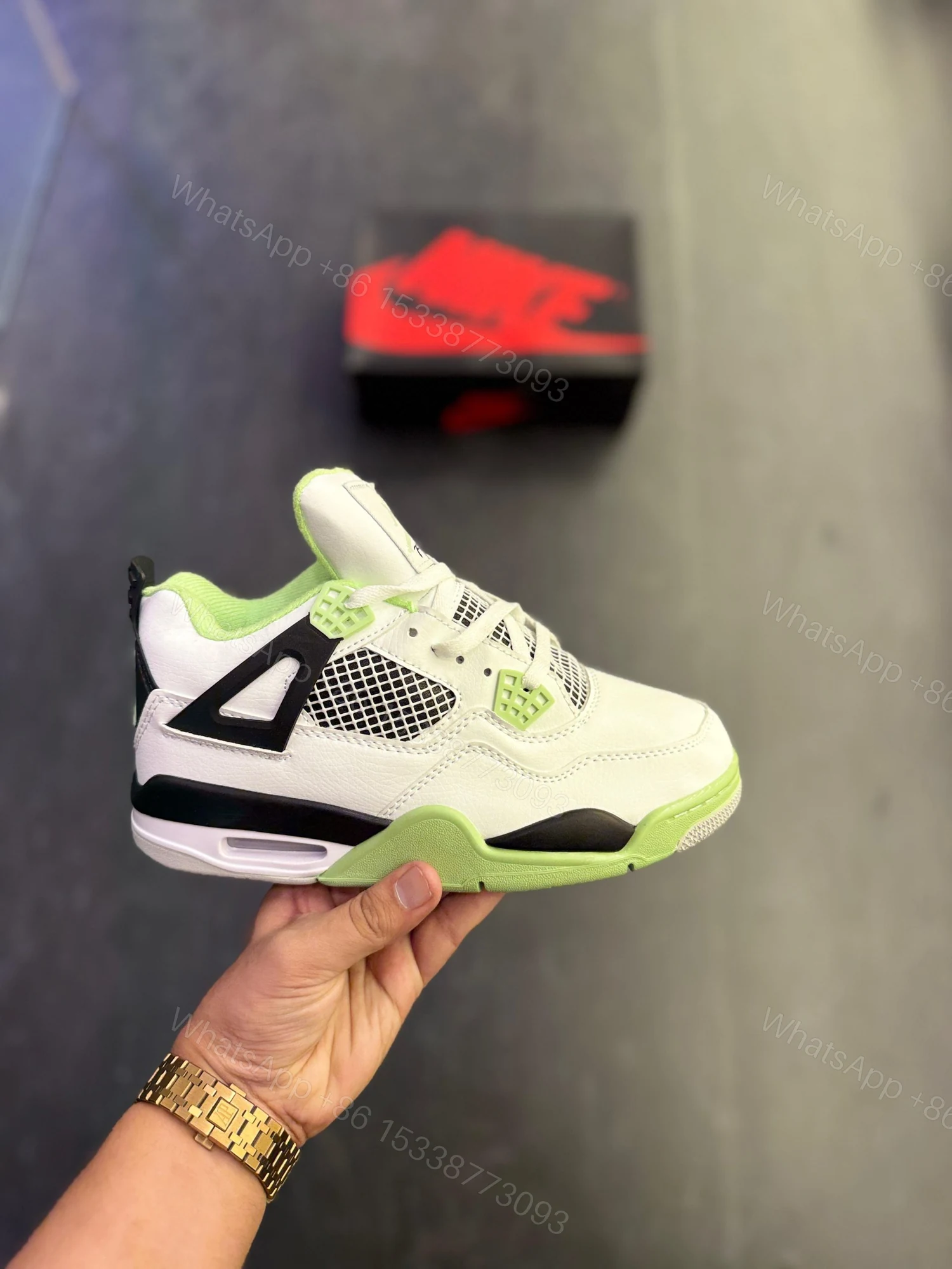 FIRST COPY AIR JORDANS RETRO 4 OIL AURA SEAFOAM — view 1