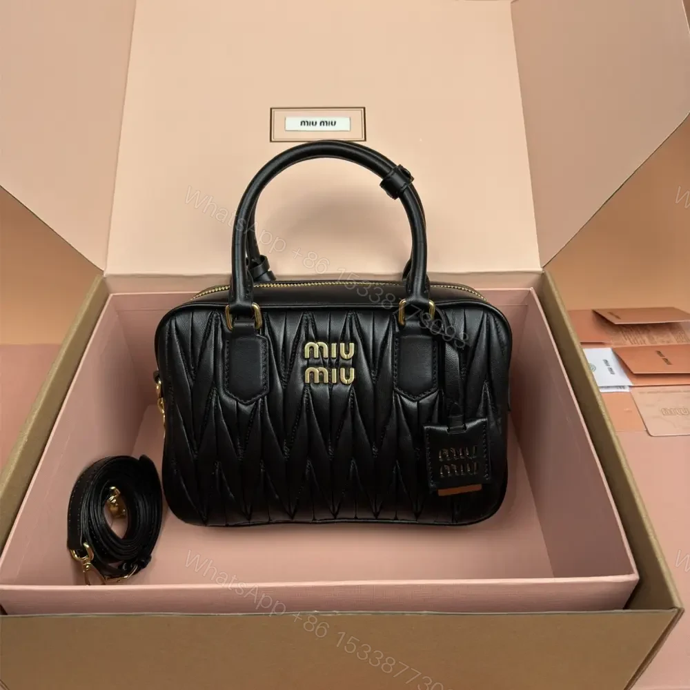 高仿miumiu*Arcadie系列5BB124小羊皮單肩包黑色大號免檢版 — view 1