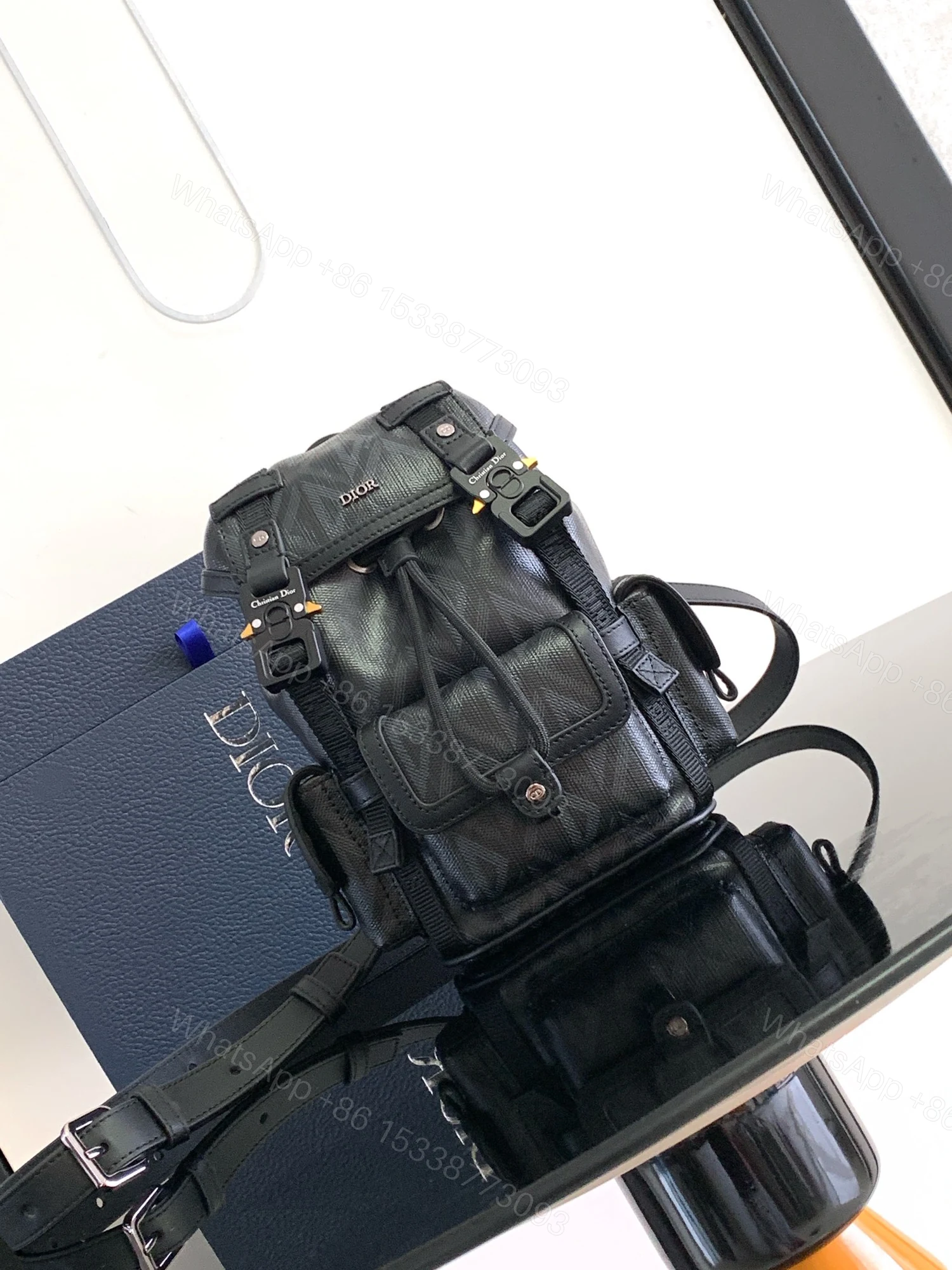 Dior高仿後背包 深灰壓紋皮革設計 多口袋機能時尚款 — view 1