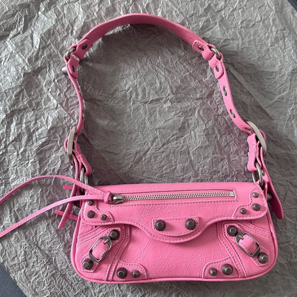 View 4 of 高仿Balenciaga*LeCagole2024新款法棍包粉色XS
