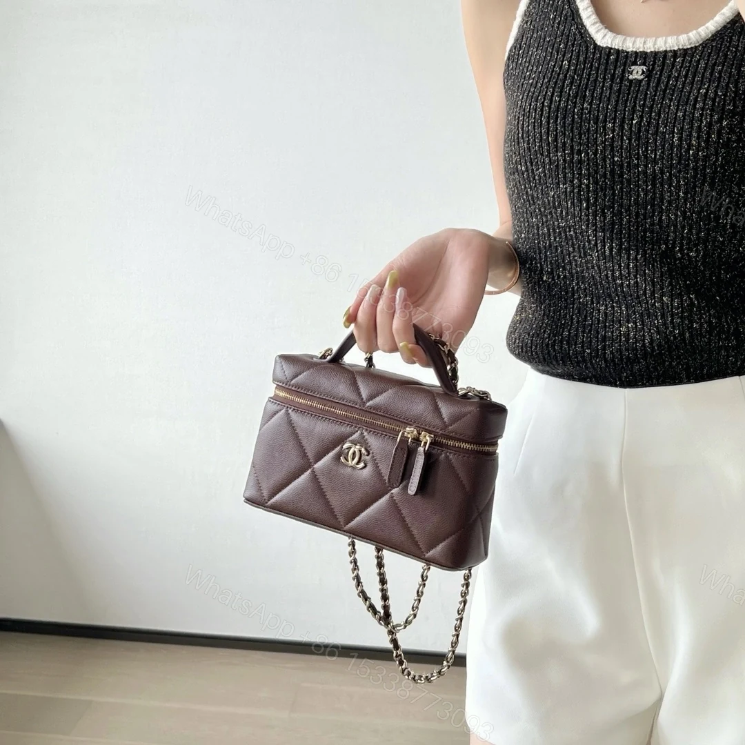 View 17 of 高仿Chanel*25K系列AP4936小牛皮盒子包深棕色免檢版