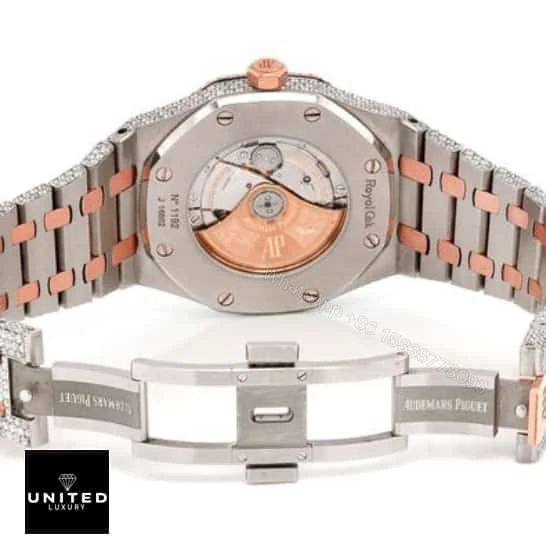 View 5 of Audemars Piguet Royal Oak Selfwinding 15400SR.OO.1220SR.01 Iced Out Replica