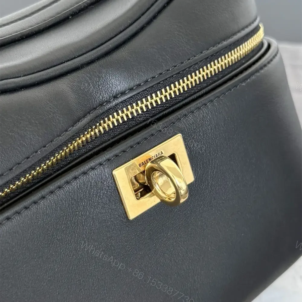 View 8 of 高仿Balenciaga*Rodeo系列V1000小牛皮盒子包黑色金扣免檢版