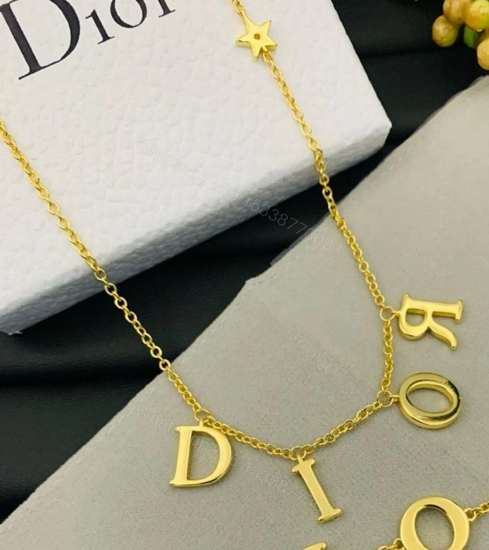 woman Dior set — view 1