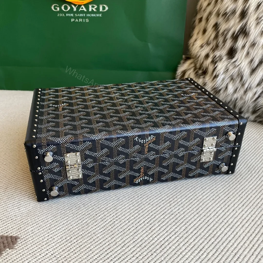 View 12 of GOYA GRAND HOTEL TRUNK BAG