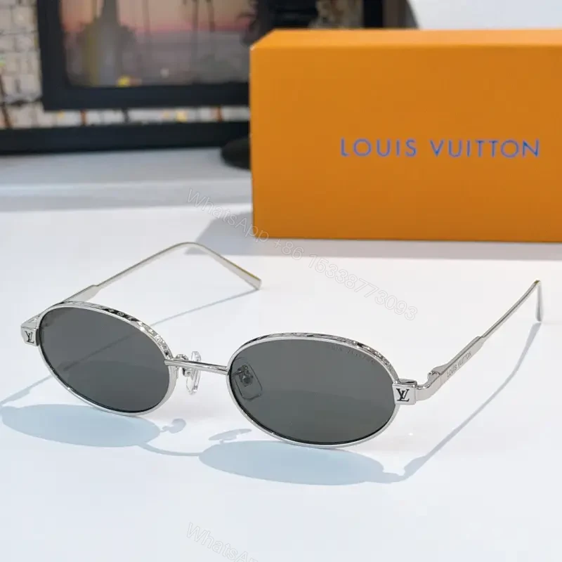 Elegant Oval Sunglasses – Silver Metal, Polarized, Luxury Style — view 1
