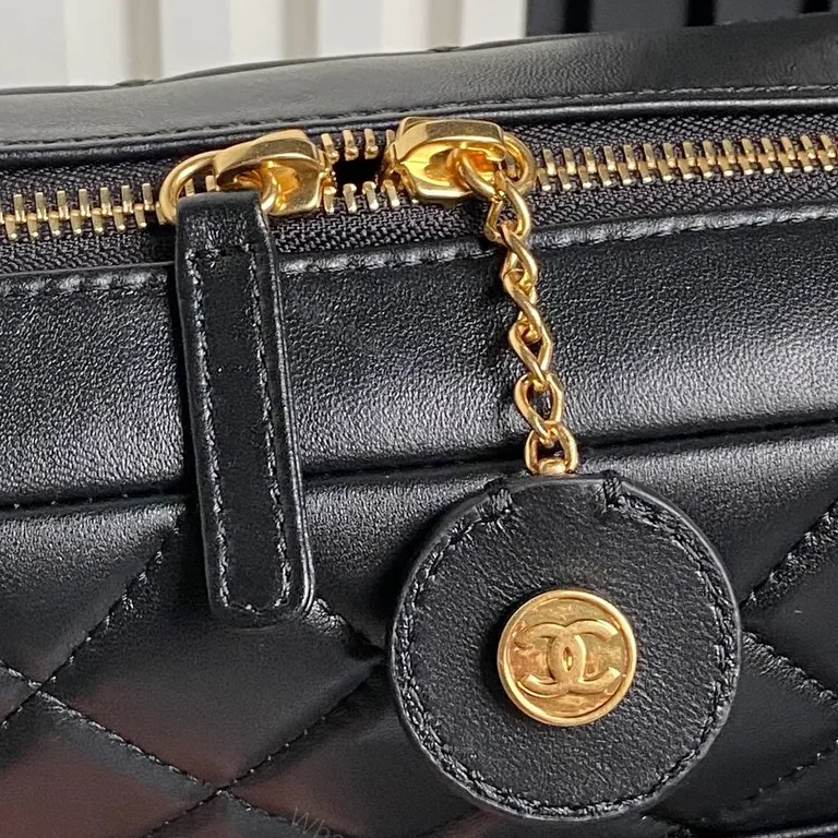 View 7 of Chic Quilted Leather Bag â€” Everyday Luxury, Gold Chain