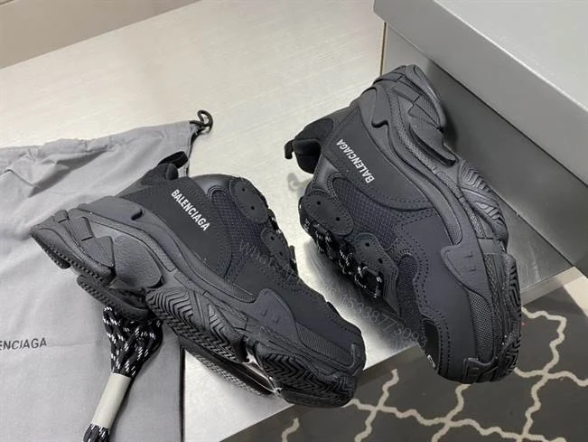 View 6 of BALENCIAGA TRIPLE S SNEAKER – BB174