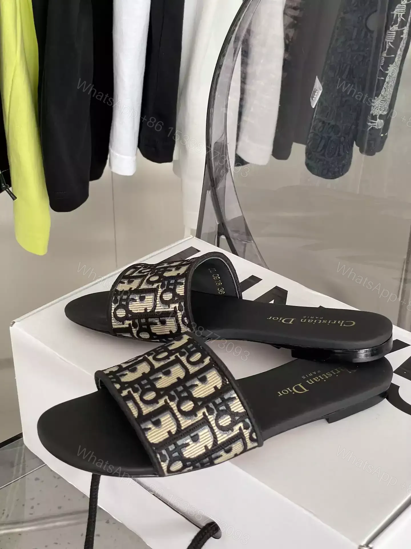 View 8 of Dior Nnew Arrival – SDD006