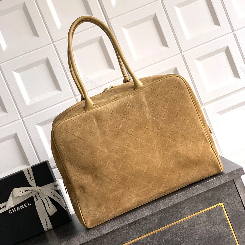 View 4 of CHANEL Maxi Bowling Bag(HIGH-END GRADE)