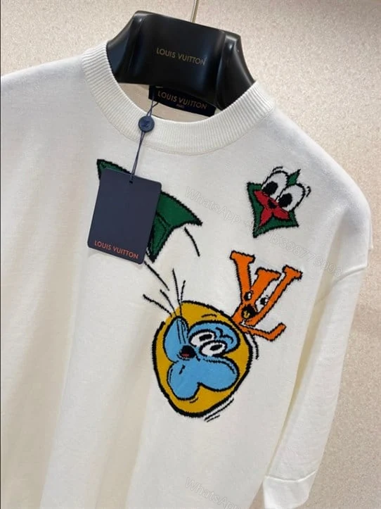 View 3 of LOUIS VUITTON T-SHIRT – LV28