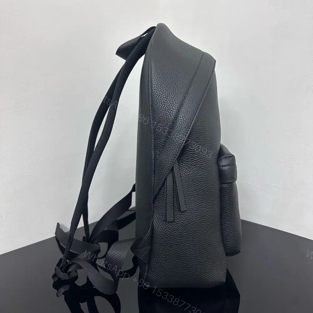 View 4 of 高仿BalenciagaExplorer系列小牛皮背包XS