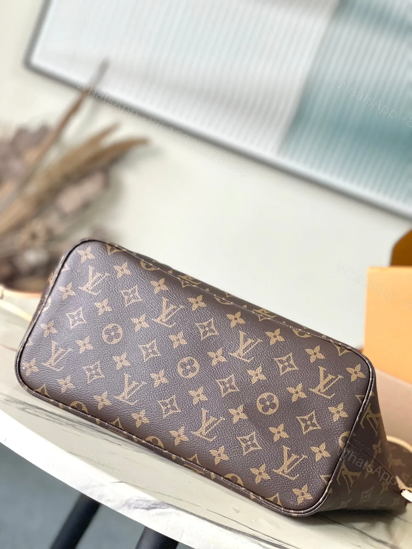 View 7 of LV NEVERFULL MM IN BROWN MONOGRAM CANVAS WITH PINK RABBIT PATCH