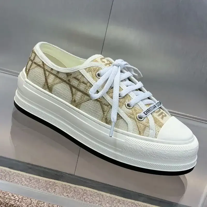 WALK’N’DIOR PLATFORM SNEAKERS UNISEX MACROCANNAGE EMBROIDERED GOLD – CD183 — view 1