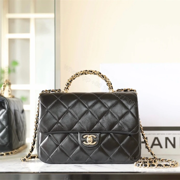 View 3 of 高仿Chanel*24B系列AS4166小羊皮郵差包黑色大號免檢版