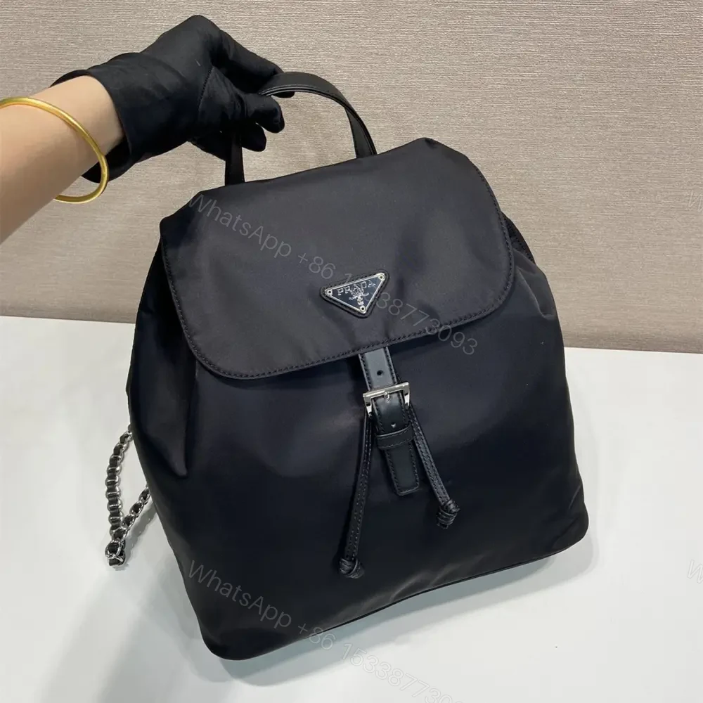 View 3 of 高仿Prada中古背包1BZ830黑色大號免檢版